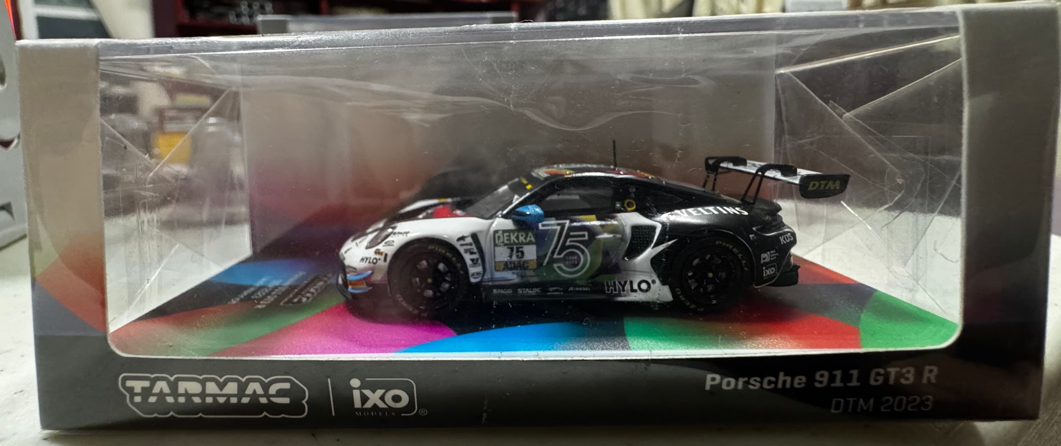 Tarmac Works Porsche 911 GT3 R