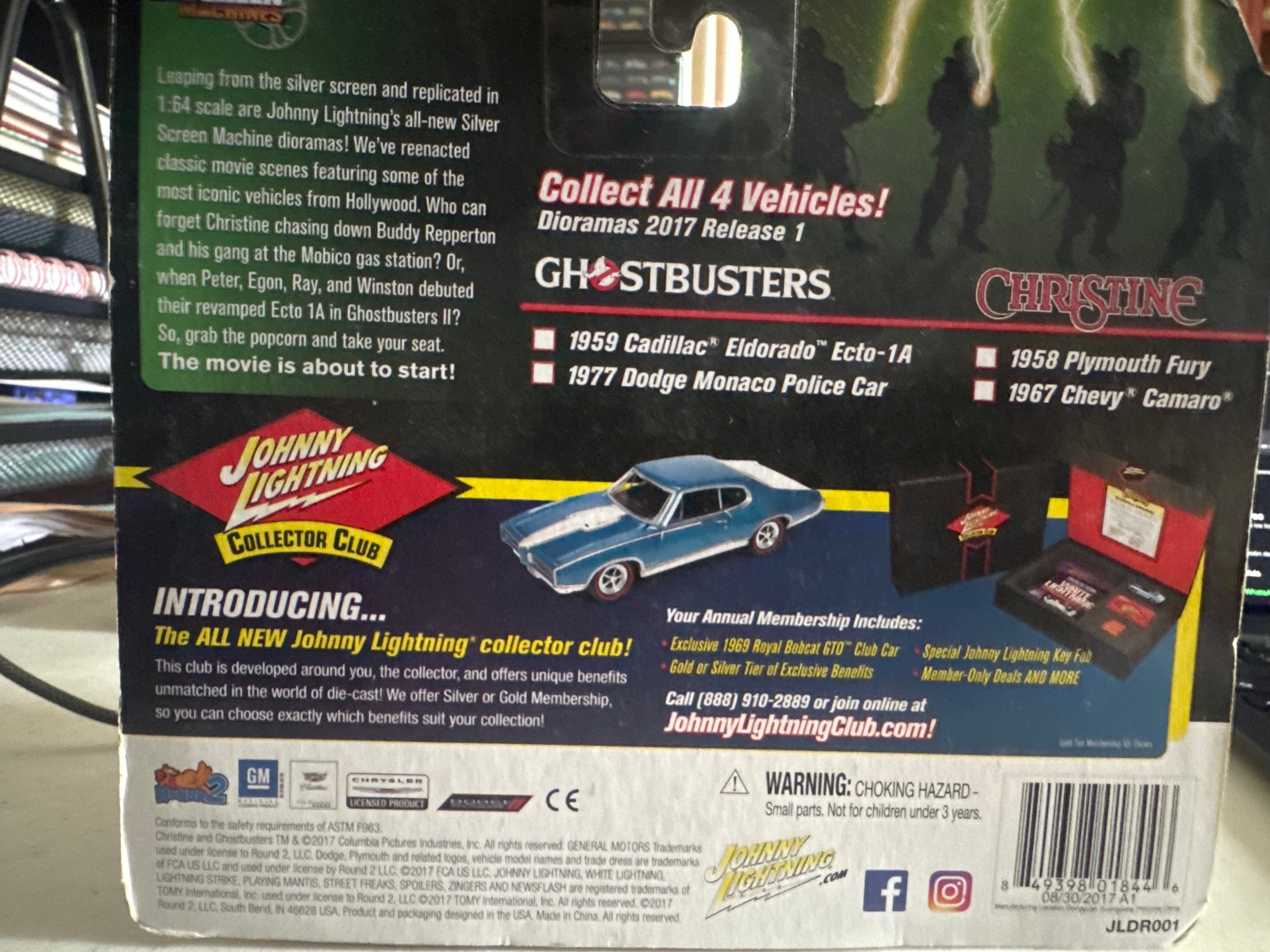 Johnny Lightning 1959 Cadilla Eldorado Echó-1A & 1977 Dodge Monaco