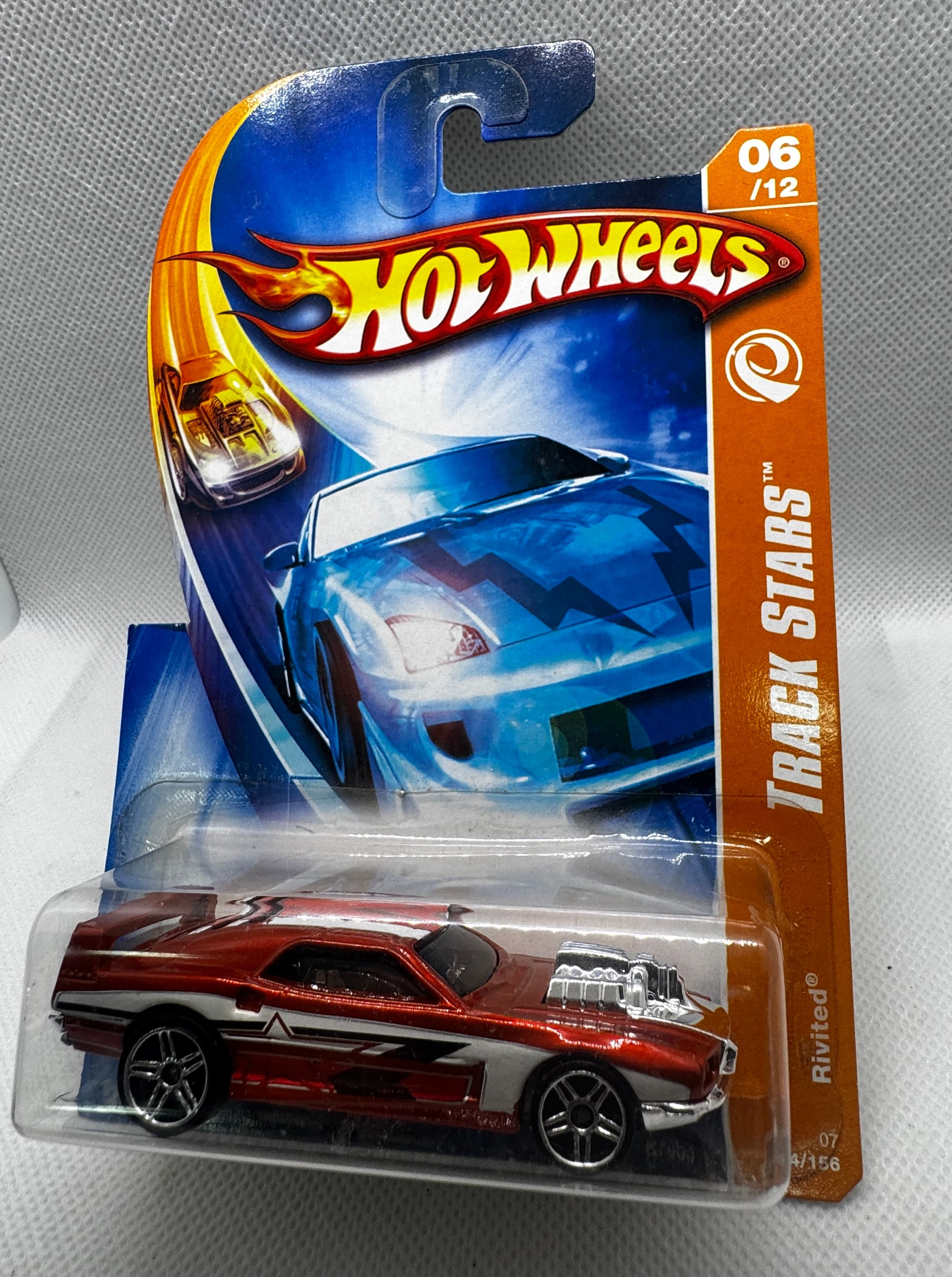 Hot Wheels Rivited
