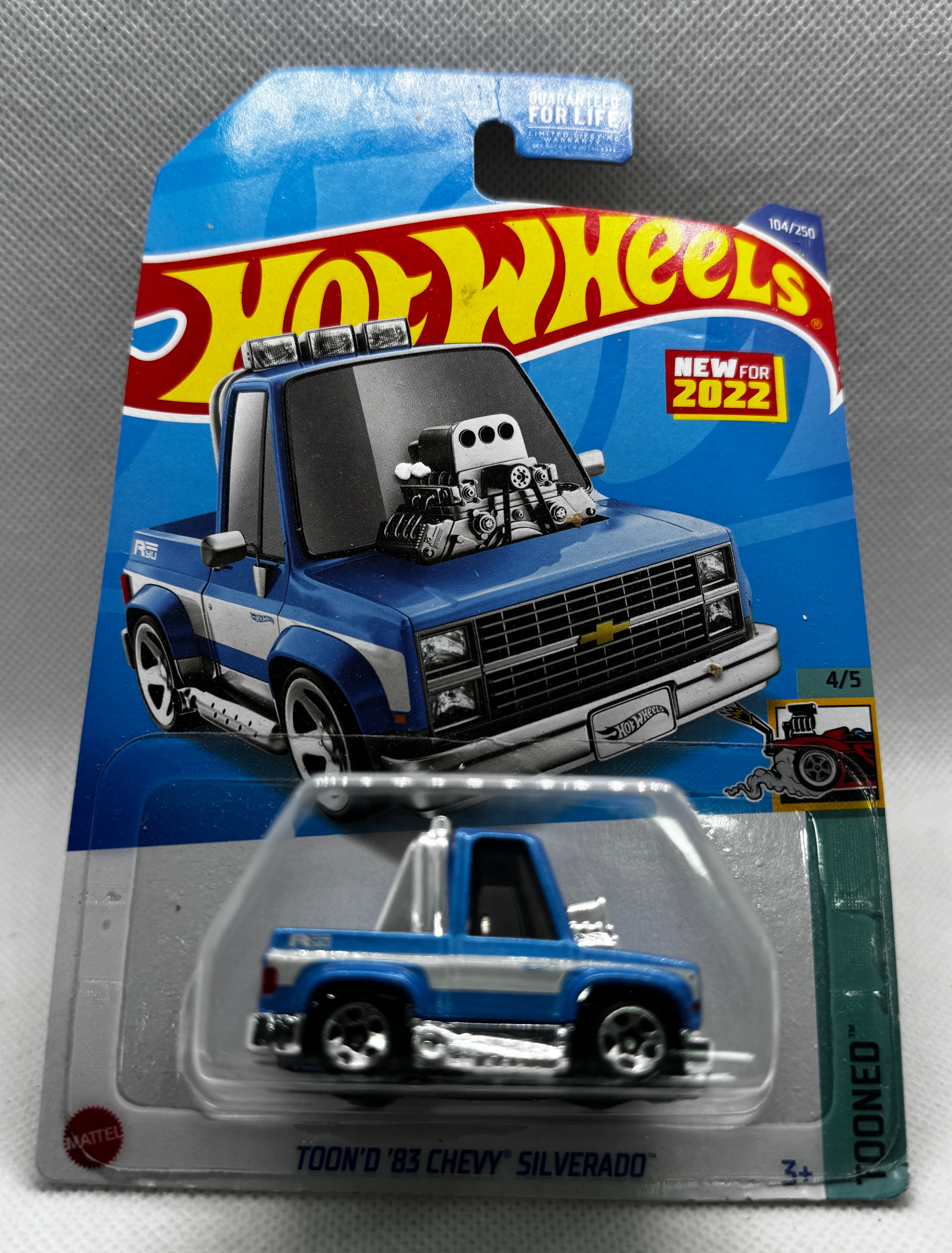 Hot Wheels TOON’D 83 Chevy Silverado