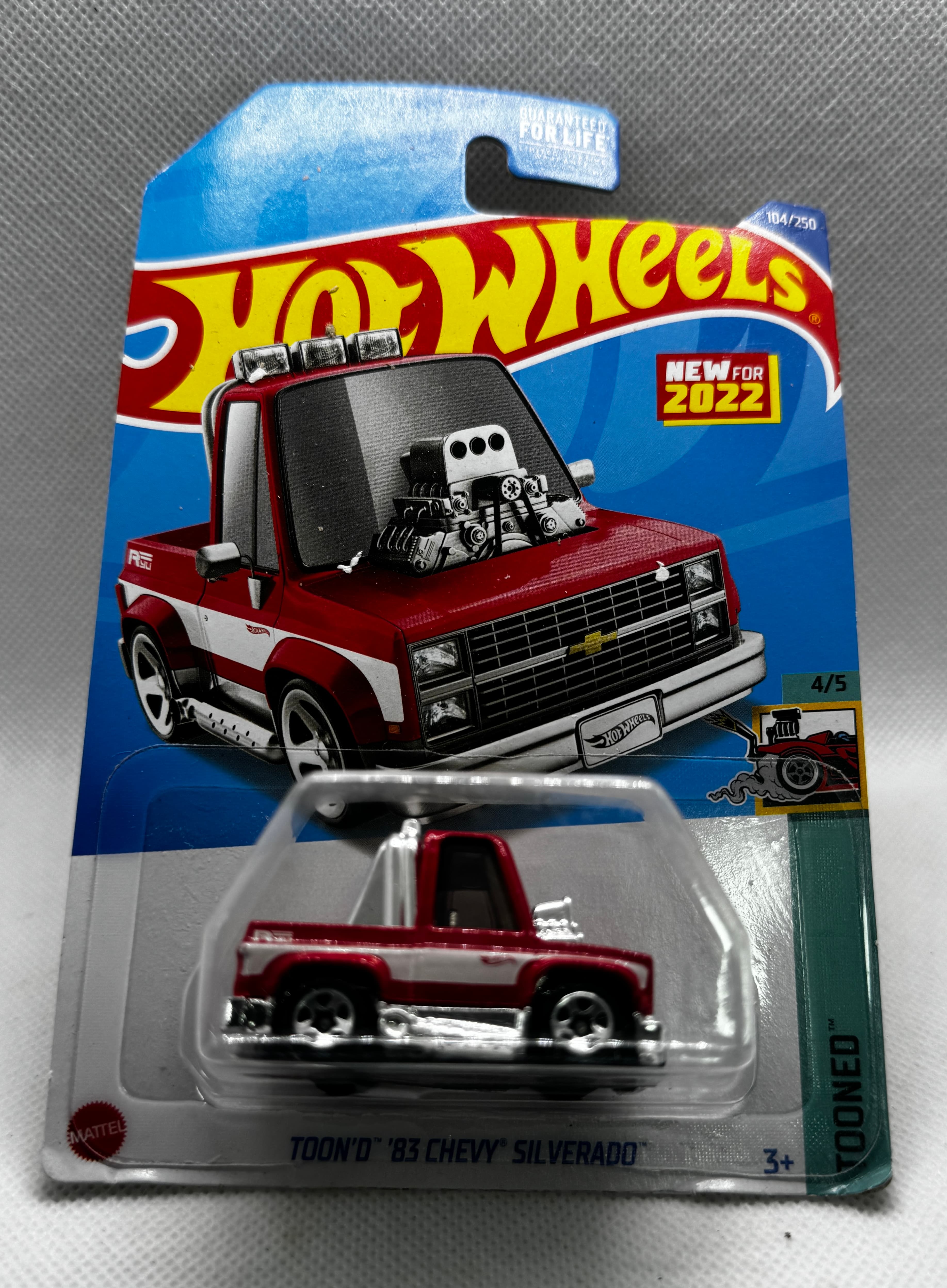 Hot Wheels TOON’D 83 Chevy Silverado