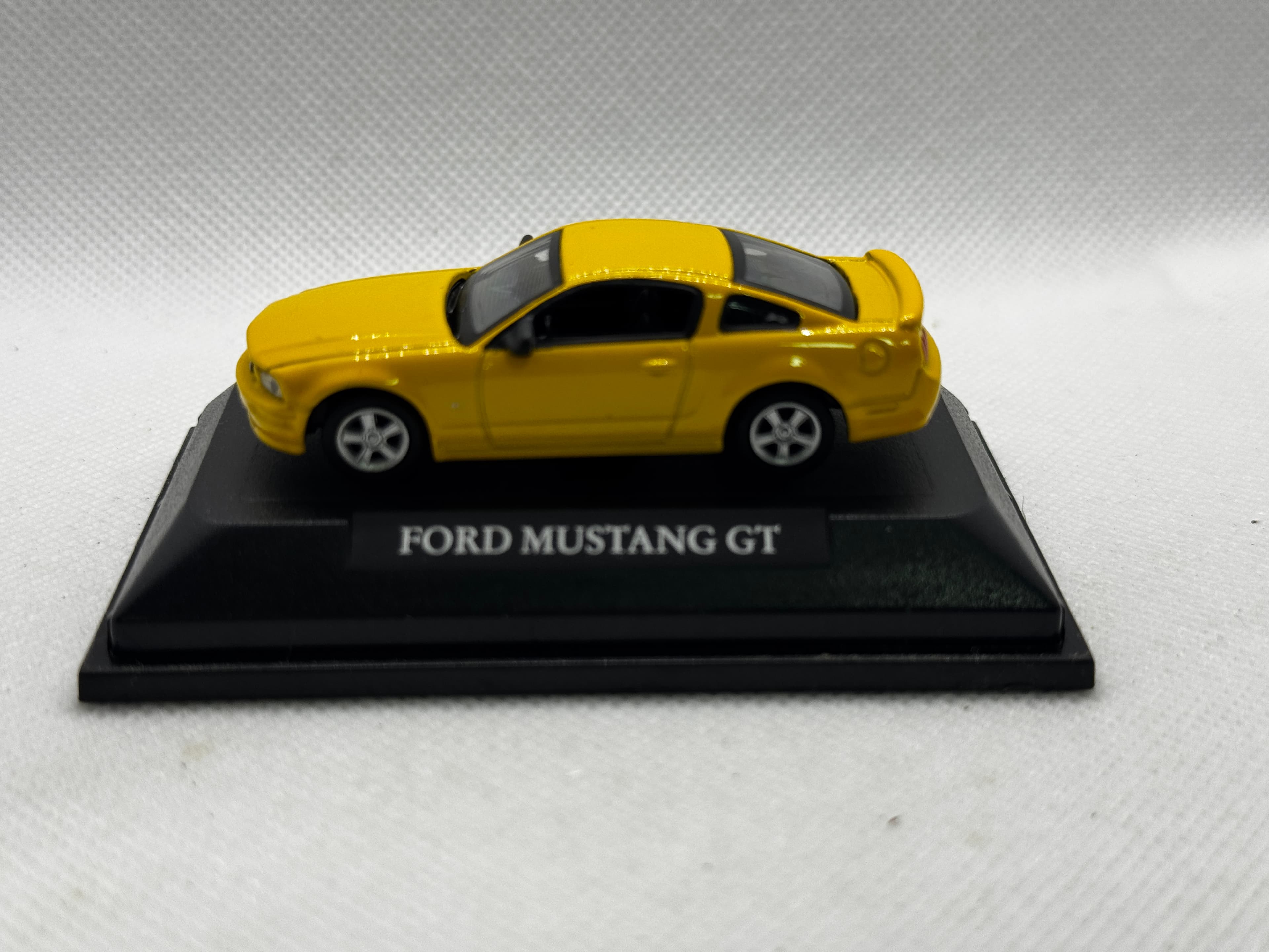 Yat Ming Mustang GT