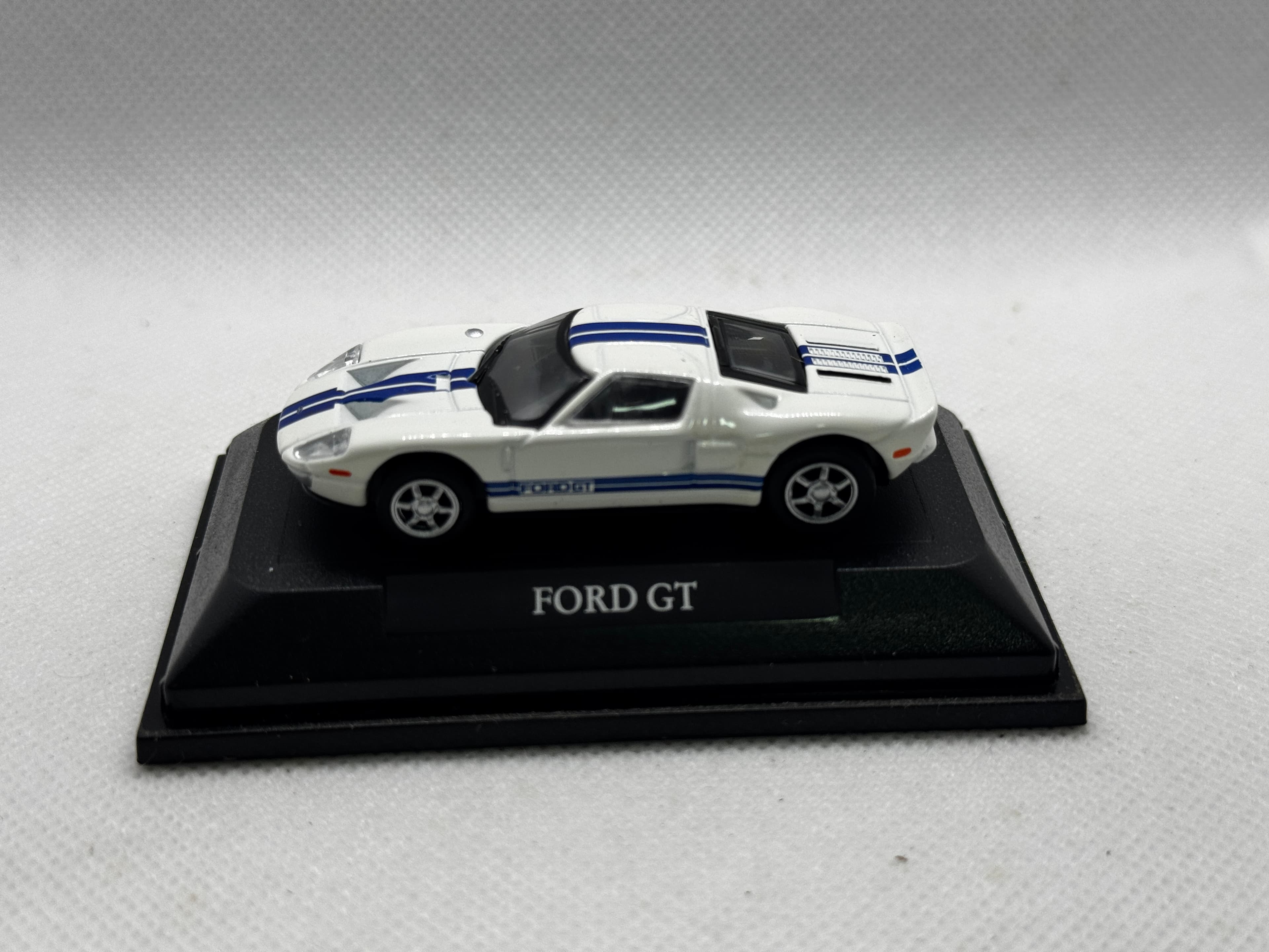 Yat Ming Ford GT