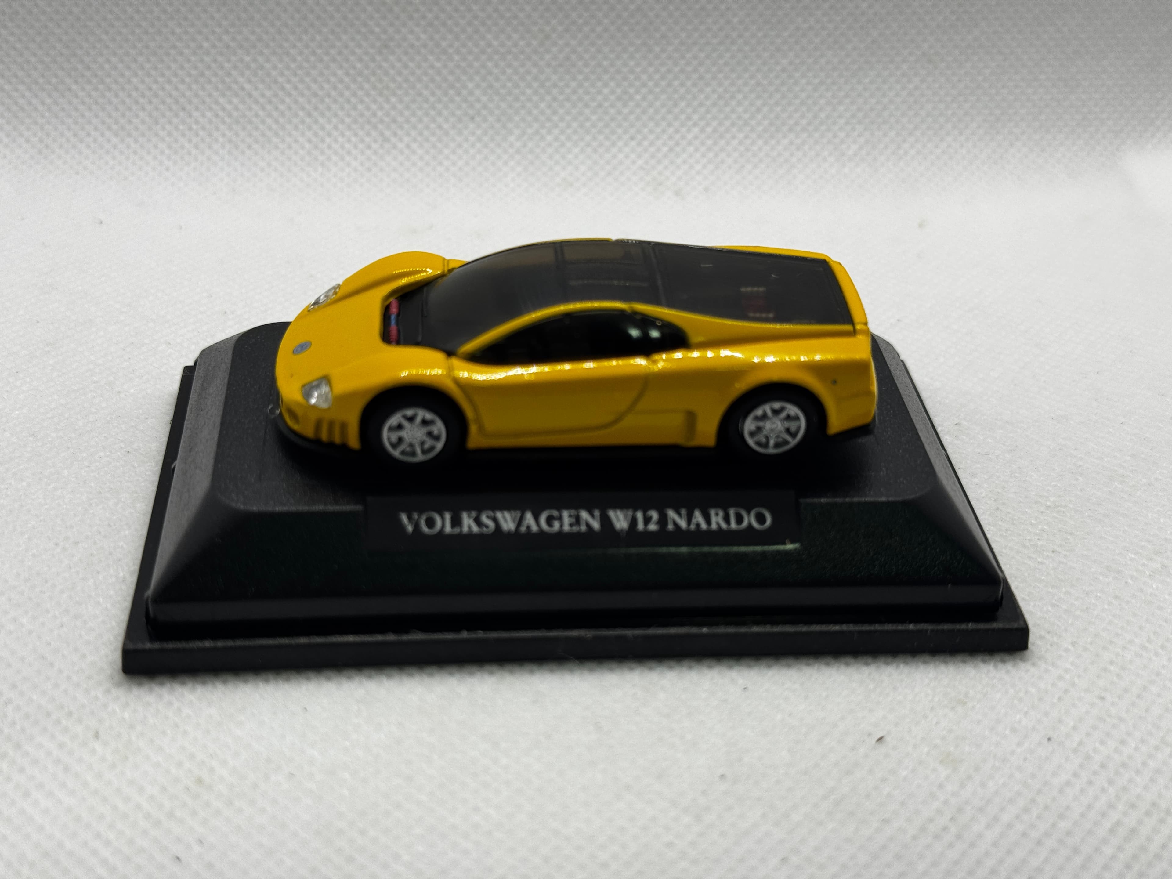 Yat Ming Volkswagen W12 Nardo
