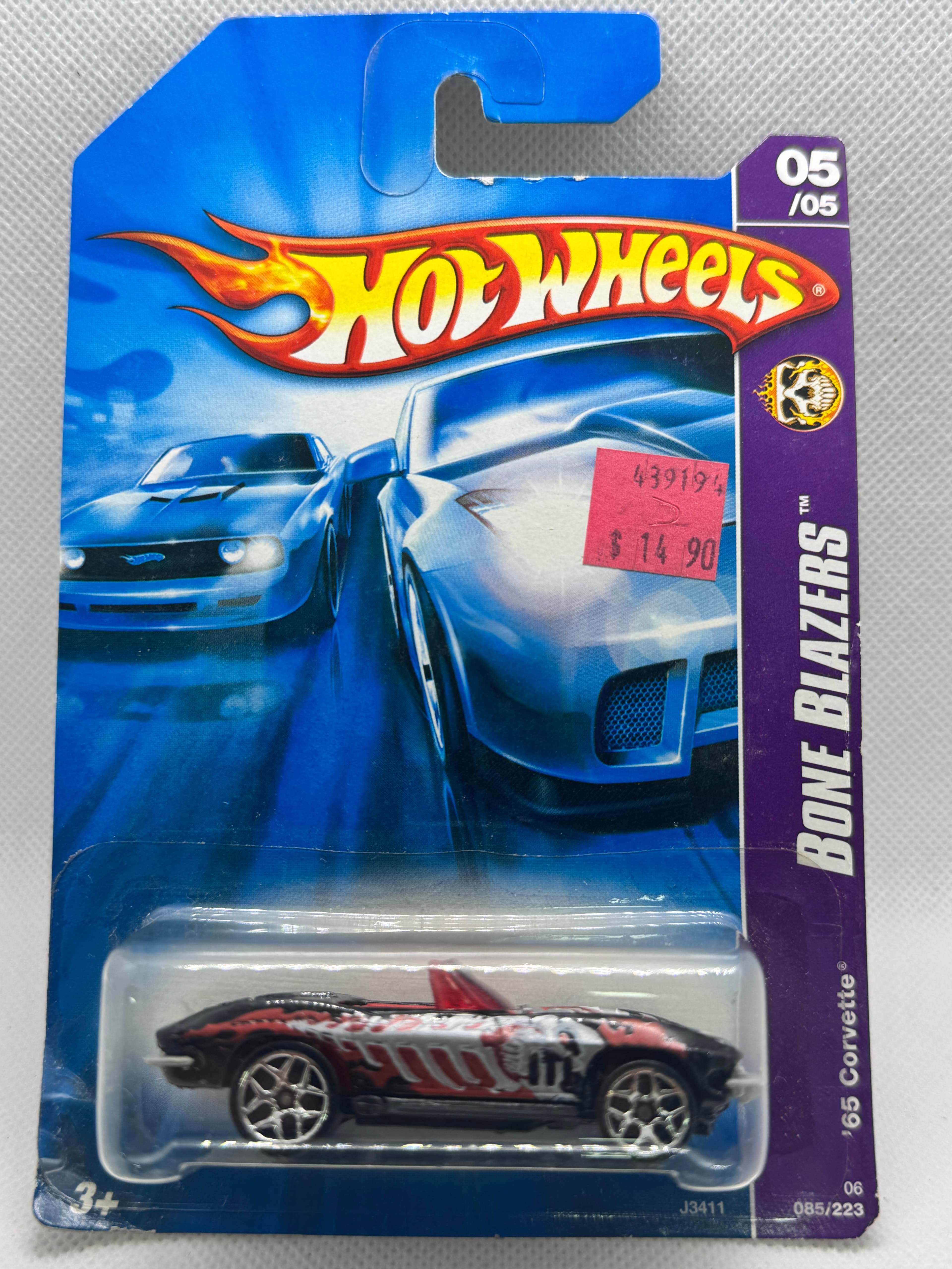Hot Wheels 65 Corvette