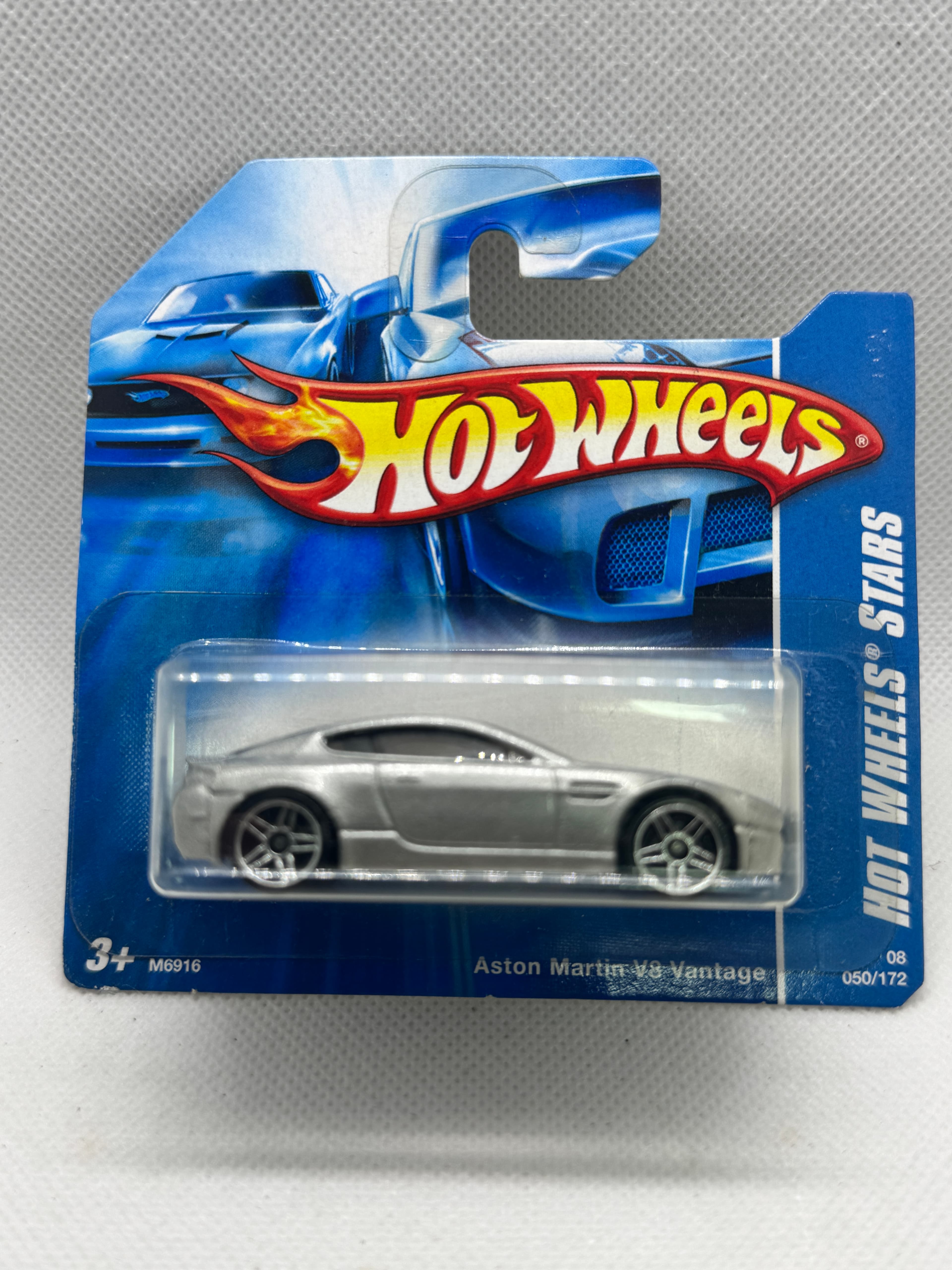 Hot Wheels Aston Martin V8 Vantage